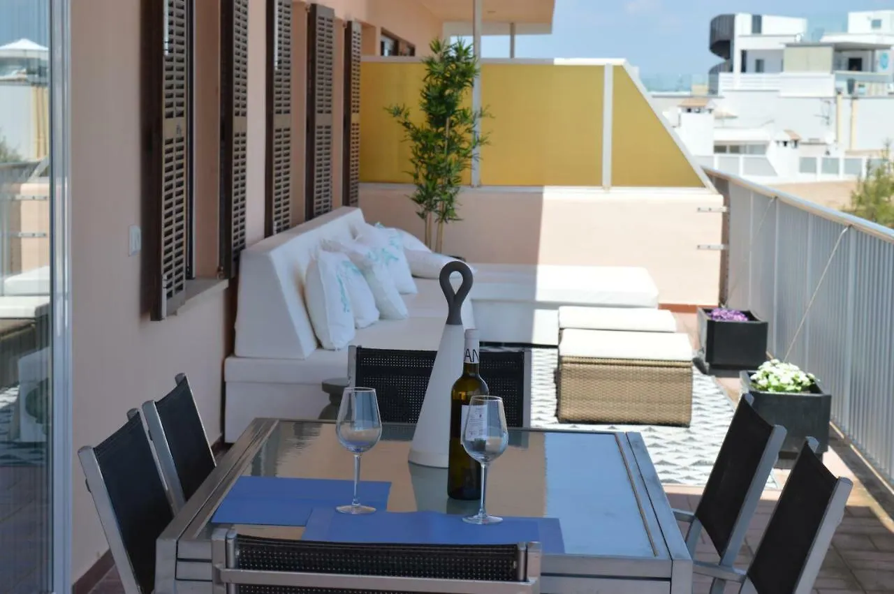 White - Enjoytheseaincolonia We Rent Only From Sat To Sat Appartement Colonia de Sant Jordi