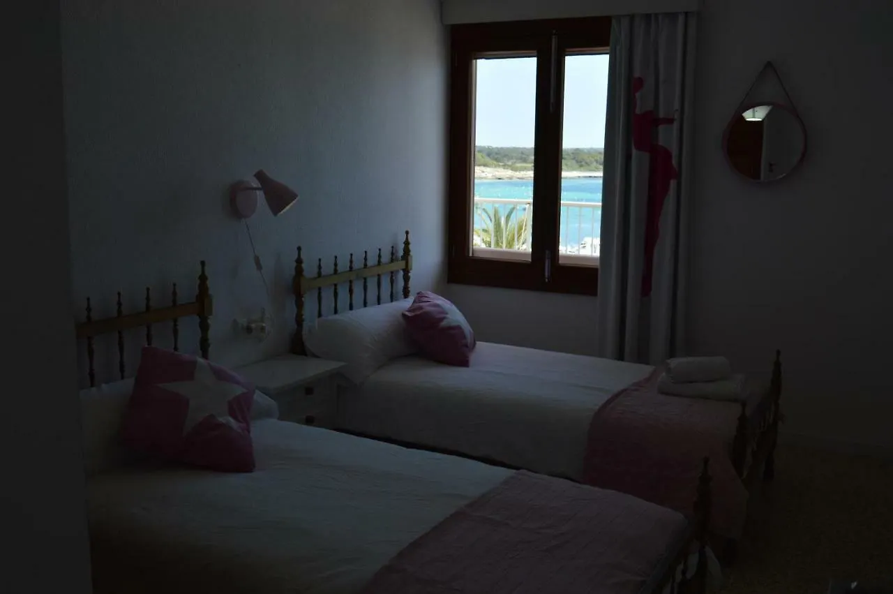 White - Enjoytheseaincolonia We Rent Only From Sat To Sat Appartement Colonia de Sant Jordi