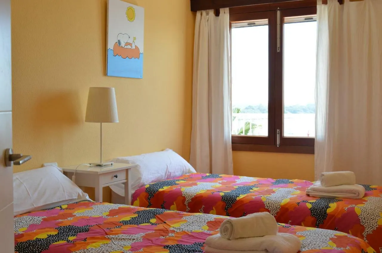 White - Enjoytheseaincolonia We Rent Only From Sat To Sat Appartement Colonia de Sant Jordi Spanje